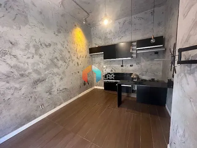 Apartamento com 35m² 1 quarto e 1 banheiro, à venda, no bairro Laranjeiras em Rio de Janeiro