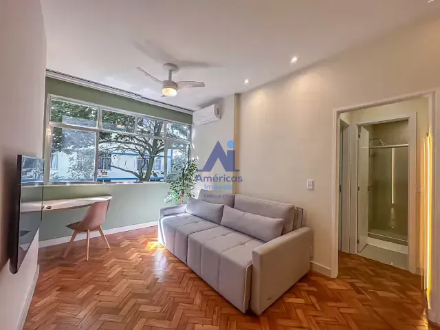 Apartamento 1 quarto e 1 banheiro, para alugar, no bairro Copacabana em Rio de Janeiro