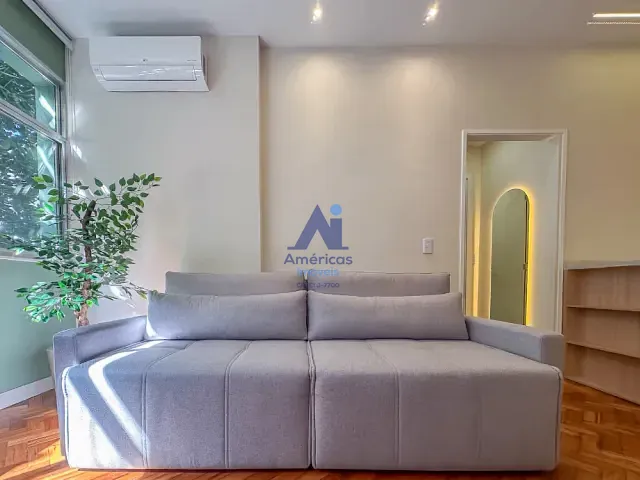 Apartamento 1 quarto e 1 banheiro, para alugar, no bairro Copacabana em Rio de Janeiro