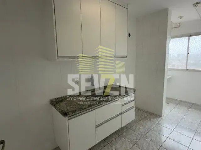 Apartamento com 61m² 2 quartos e 1 banheiro, à venda ou para alugar, no bairro Jardim América em Bauru