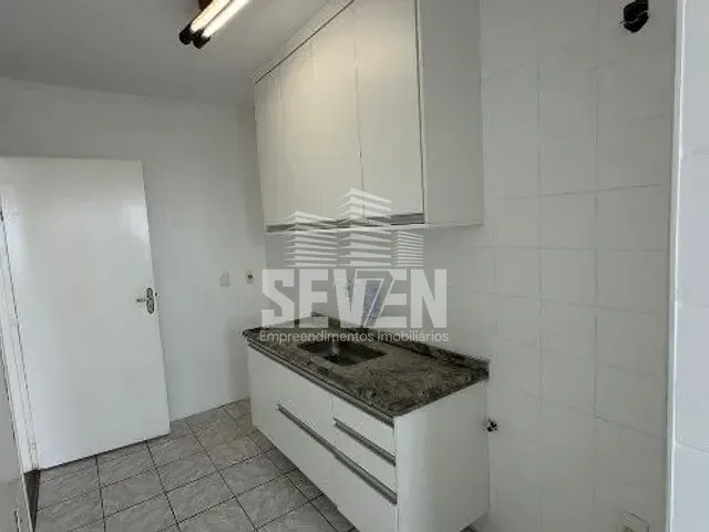 Apartamento com 61m² 2 quartos e 1 banheiro, à venda, no bairro Jardim América em Bauru