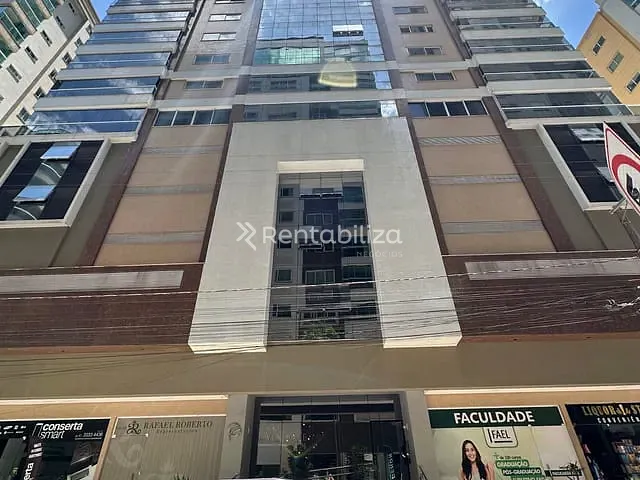 Apartamento com 267m² 4 quartos e 4 banheiros, à venda, no bairro Meia Praia em Itapema