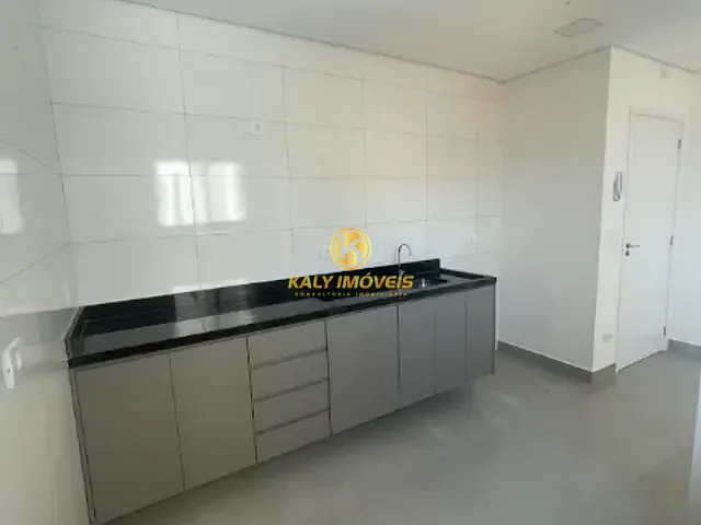 Apartamento 2 quartos e 1 banheiro, à venda ou para alugar, no bairro Vila São Pedro em Santo André