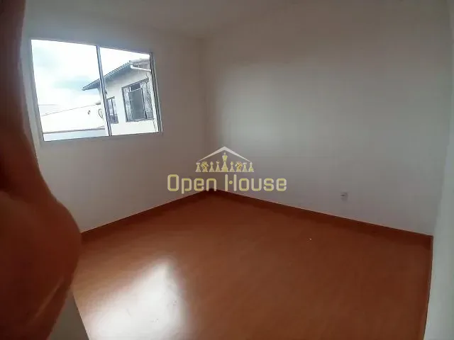 Apartamento 2 quartos e 1 banheiro, à venda, no bairro São Luiz em Volta Redonda