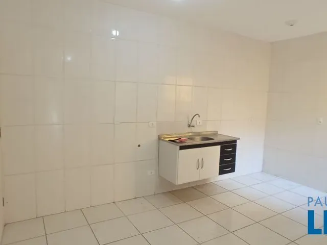 Apartamento com 58m² 2 quartos e 1 banheiro, para alugar, no bairro Vila Progresso em Santo André