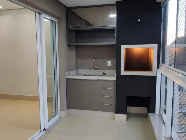 Apartamento com 91m² 3 quartos e 2 banheiros, à venda, no bairro Centro em Cambé