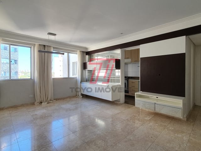 Apartamento 2 quartos e 1 banheiro, para alugar, no bairro Bigorrilho em Curitiba