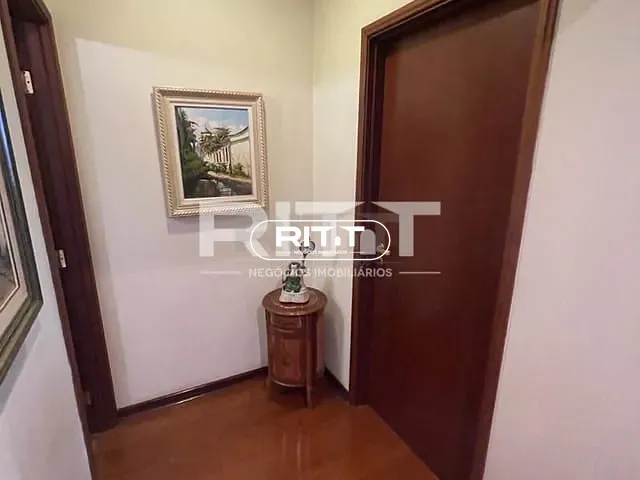 Apartamento com 547m² 4 quartos e 2 banheiros, à venda, no bairro Cambuí em Campinas