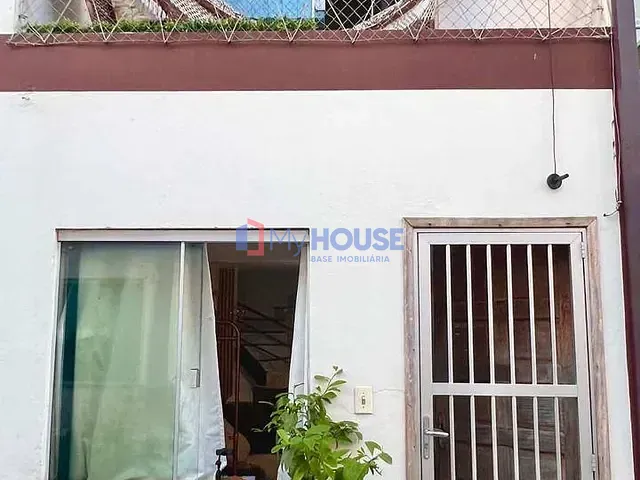 Apartamento 2 quartos e 1 banheiro, à venda, no bairro Jardim Savóia em Ilhéus