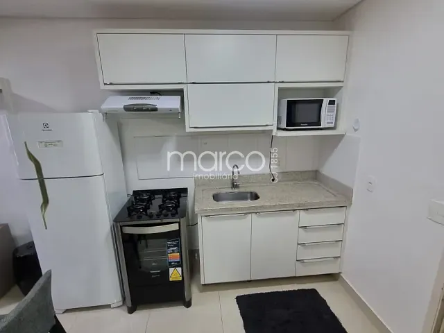 Apartamento 1 quarto e 1 banheiro, para alugar, no bairro Setor Bueno em Goiânia