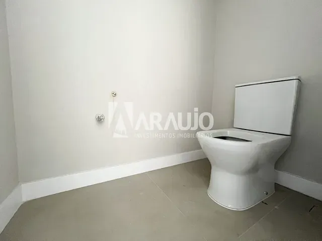 Apartamento com 220m² 3 quartos e 3 banheiros, à venda, no bairro Centro em Itajaí