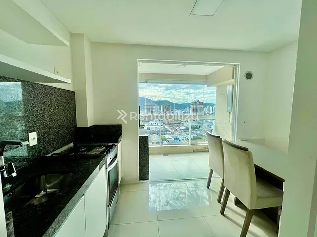 Apartamento 2 quartos e 2 banheiros, à venda, no bairro Jardim Praia Mar em Itapema