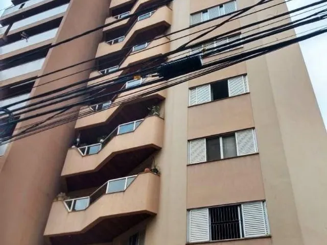 Apartamento com 232m² 4 quartos e 3 banheiros, à venda, no bairro Centro em Londrina