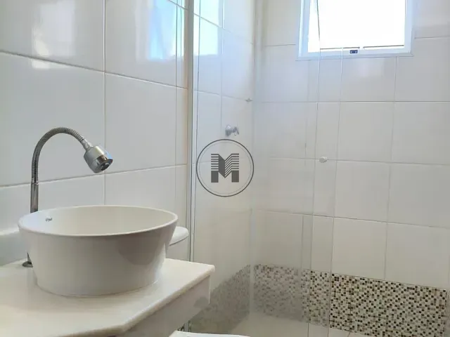 Apartamento 2 quartos e 2 banheiros, para alugar, no bairro Residencial Village Santana em Guaratinguetá