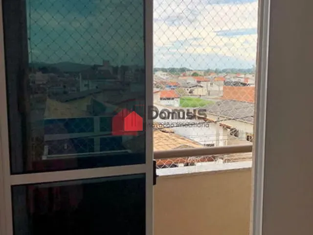 Apartamento à venda, no bairro Parque das Palmeiras em Pindamonhangaba