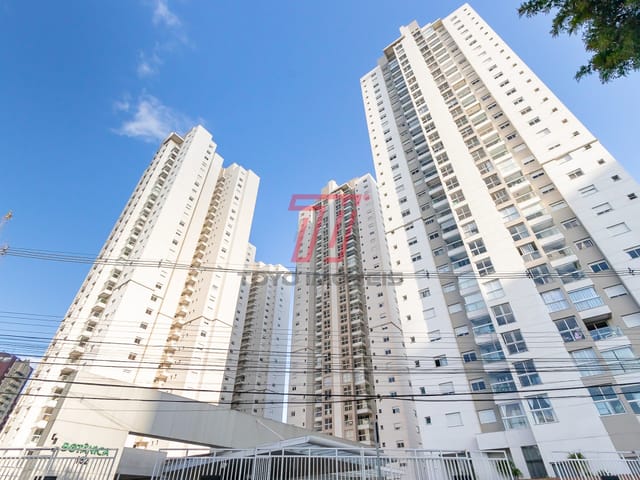 Apartamento 3 quartos e 5 banheiros, para alugar, no bairro Cristo Rei em Curitiba