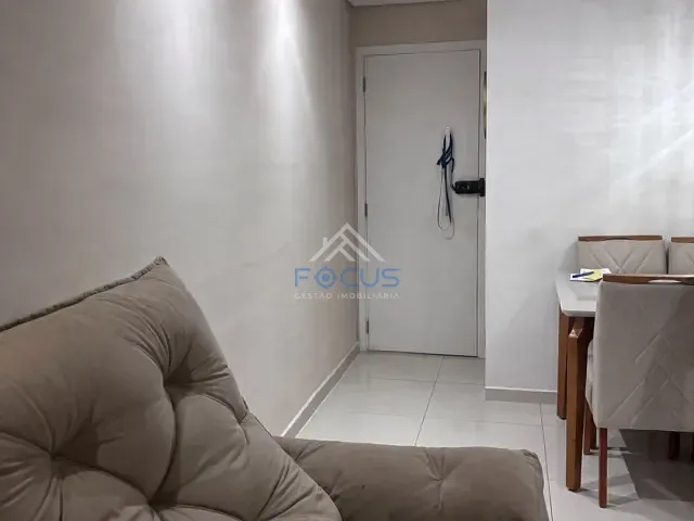 Apartamento 2 quartos e 1 banheiro, à venda, no bairro Vila Nova Esperia em Jundiaí
