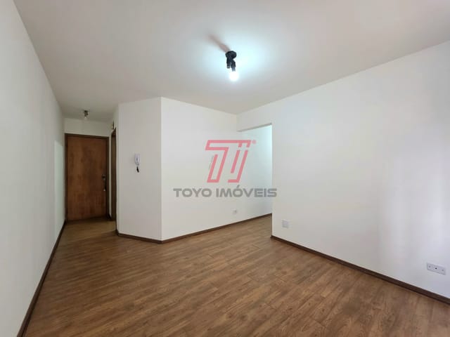 Apartamento 3 quartos e 1 banheiro, para alugar, no bairro Novo Mundo em Curitiba