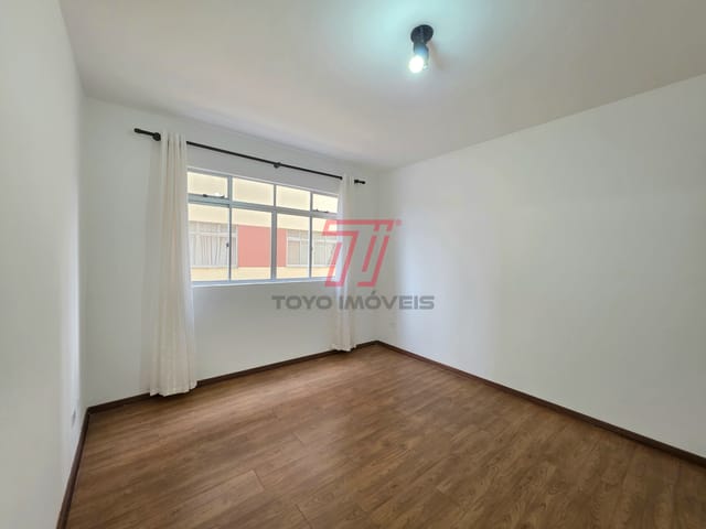 Apartamento 3 quartos e 1 banheiro, para alugar, no bairro Novo Mundo em Curitiba