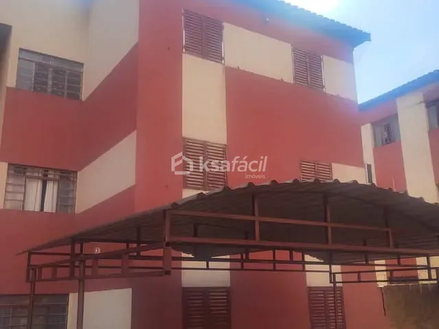 Apartamento 2 quartos e 1 banheiro, à venda, no bairro Jardim Centenário em Campo Grande