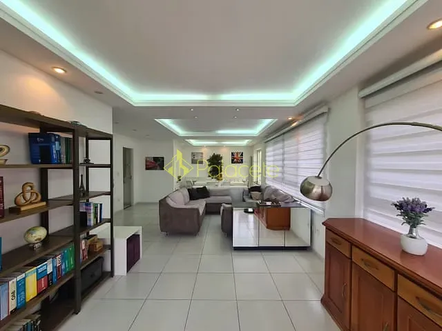 Apartamento com 202m² 4 quartos e 4 banheiros, à venda, no bairro Centro em Taubaté