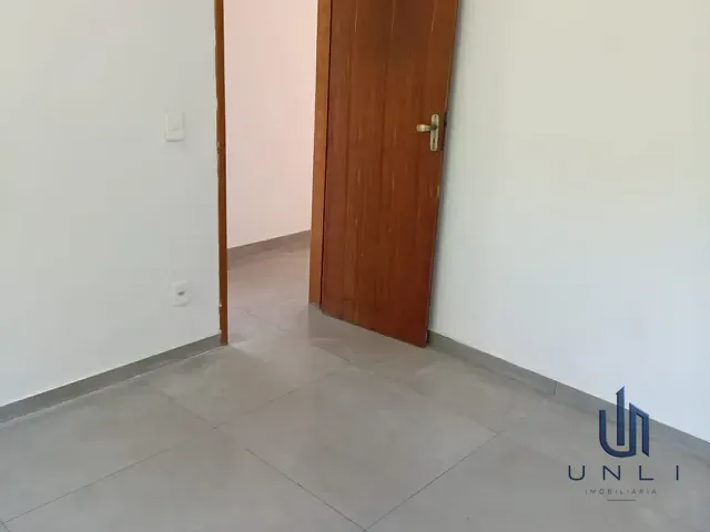 Apartamento 2 quartos e 1 banheiro, à venda, no bairro Santa Rita em Barra Mansa