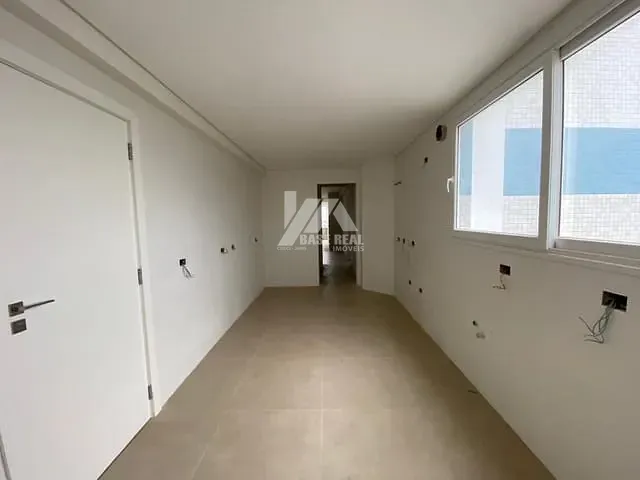 Apartamento com 236m² 3 quartos e 4 banheiros, à venda, no bairro Santa Cruz em Guarapuava