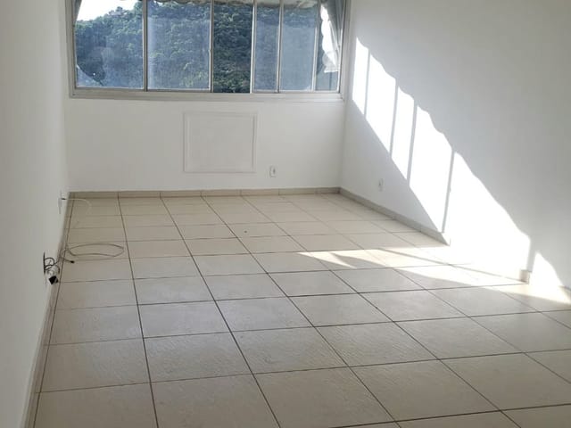 Foto do Apartamento - Apartamento para Locação 1 Quarto, 1 Suite, 1 Vaga, 55M², Santa Rosa, Niterói - RJ | Edifício Jardim Santa Rosa | SelfSpin