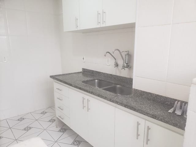Foto do Apartamento - Apartamento para Locação 1 Quarto, 1 Suite, 1 Vaga, 55M², Santa Rosa, Niterói - RJ | Edifício Jardim Santa Rosa | SelfSpin