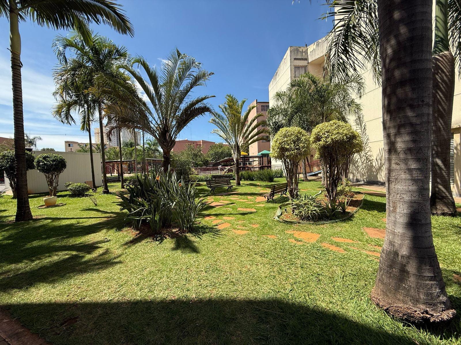 Apartamento à venda com 2 quartos, 54m² - Foto 17
