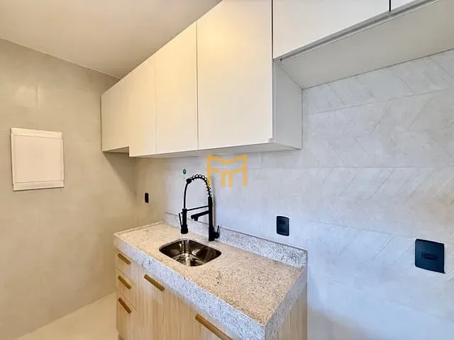 Apartamento 2 quartos e 2 banheiros, para alugar, no bairro Batista Campos em Belém