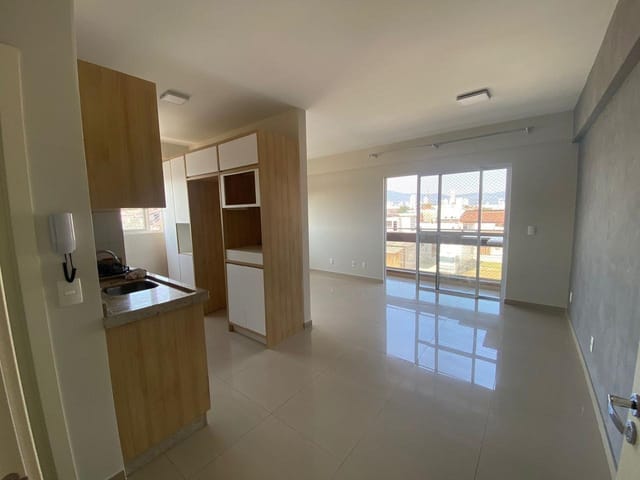 Apartamento 2 quartos e 2 banheiros, à venda, no bairro São João em Itajaí
