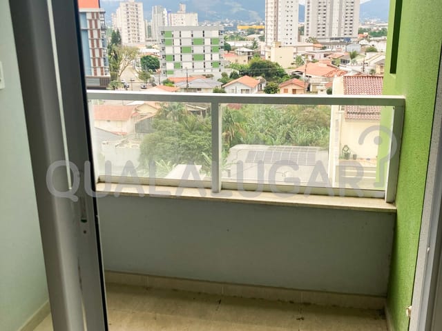 Apartamento 2 quartos e 2 banheiros, para alugar, no bairro Centro em Tubarão