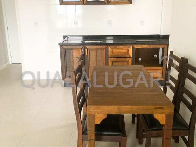 Apartamento 2 quartos e 2 banheiros, para alugar, no bairro Centro em Tubarão