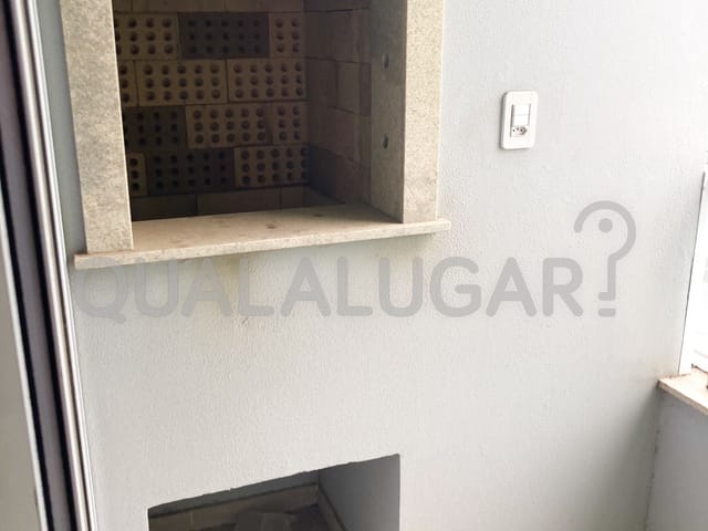 Apartamento 2 quartos e 2 banheiros, para alugar, no bairro Centro em Tubarão