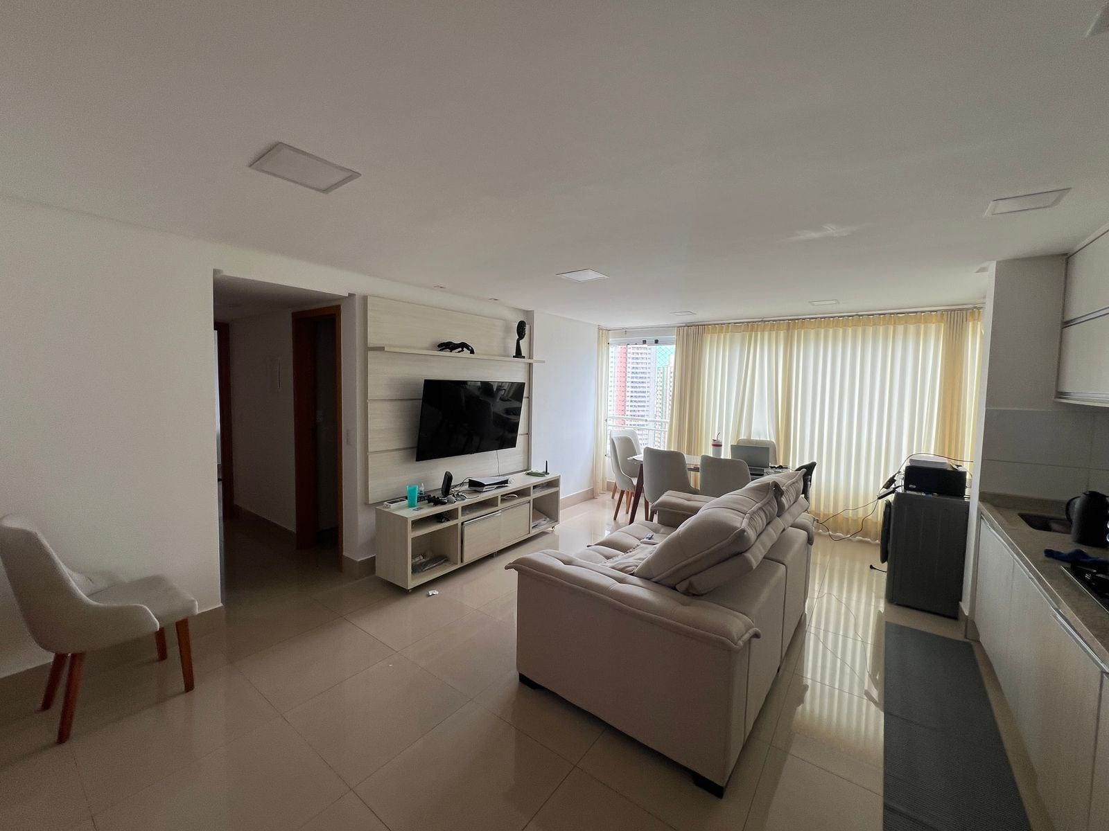 Apartamento à venda com 2 quartos, 62m² - Foto 4
