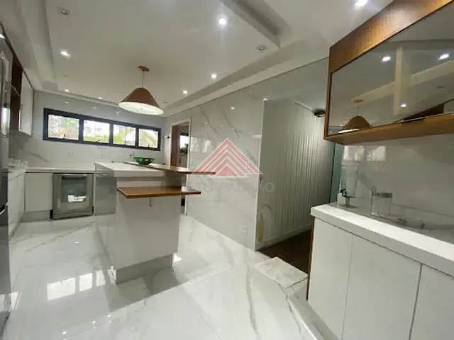 Apartamento com 220m² 4 quartos e 2 banheiros, à venda, no bairro Vila Bocaina em Mauá