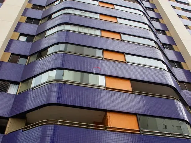 Apartamento com 247m² 3 quartos e 3 banheiros, à venda, no bairro Gleba Fazenda Palhano em Londrina