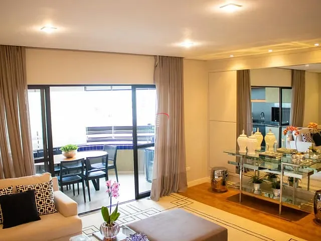 Apartamento com 247m² 3 quartos e 3 banheiros, à venda, no bairro Gleba Fazenda Palhano em Londrina