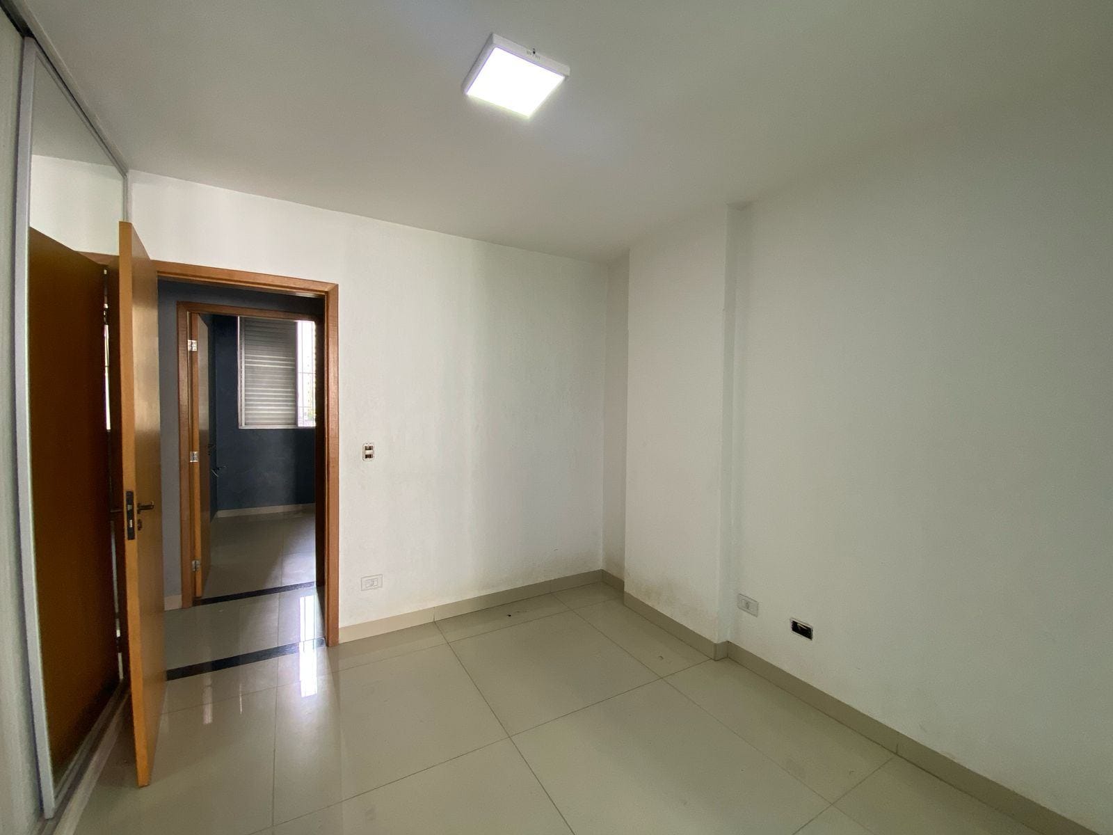 Apartamento à venda com 4 quartos, 160m² - Foto 14