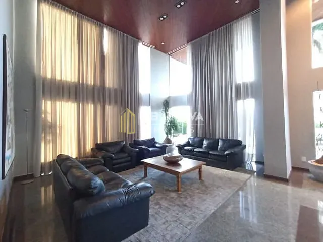 Apartamento com 286m² 4 quartos e 2 banheiros, à venda, no bairro Centro em Novo Hamburgo