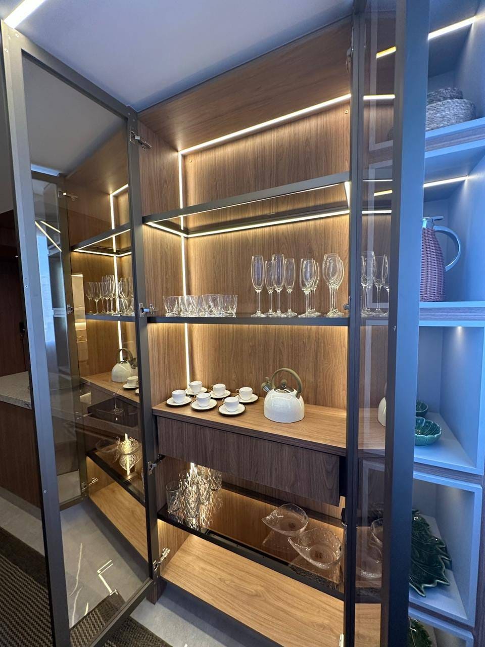 Apartamento à venda com 3 quartos, 114m² - Foto 19