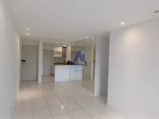 Apartamento 3 quartos e 2 banheiros, para alugar, no bairro Recreio dos Bandeirantes em Rio de Janeiro
