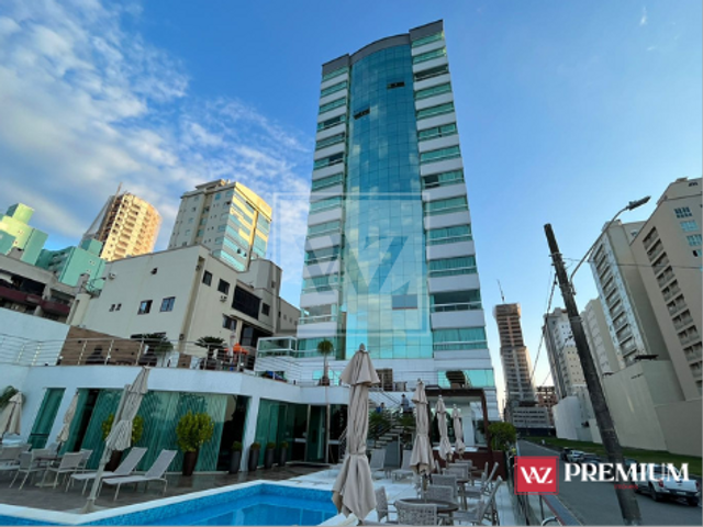Apartamento com 220m² 4 quartos e 5 banheiros, à venda, no bairro Meia Praia em Itapema