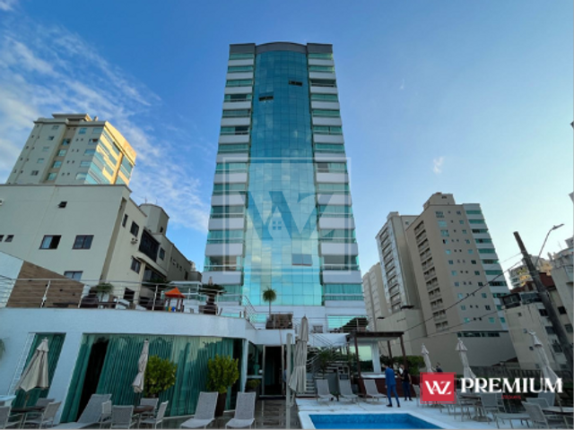 Apartamento com 220m² 4 quartos e 5 banheiros, à venda, no bairro Meia Praia em Itapema