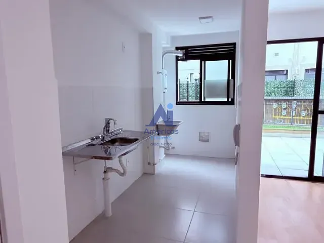 Apartamento 2 quartos e 2 banheiros, à venda, no bairro Recreio dos Bandeirantes em Rio de Janeiro