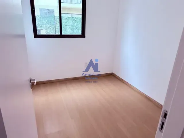 Apartamento 2 quartos e 2 banheiros, à venda, no bairro Recreio dos Bandeirantes em Rio de Janeiro