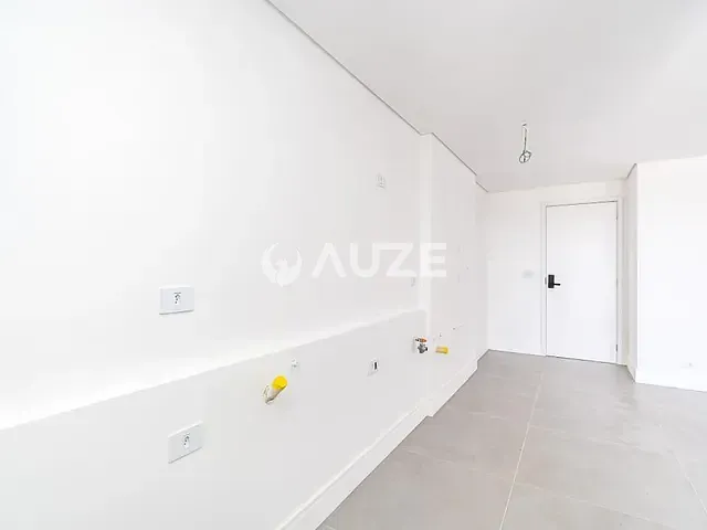 Apartamento com 81m² 3 quartos e 2 banheiros, à venda, no bairro Cristo Rei em Curitiba