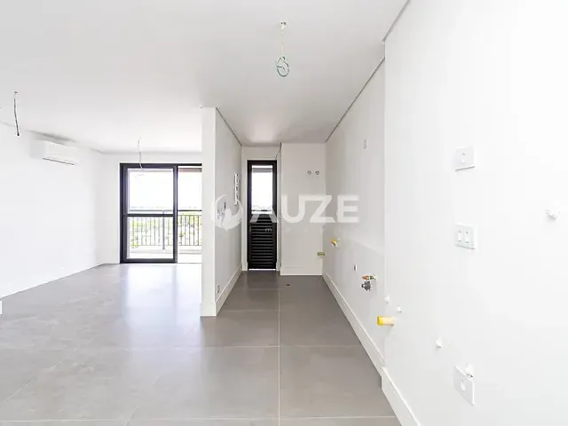 Apartamento com 81m² 3 quartos e 2 banheiros, à venda, no bairro Cristo Rei em Curitiba