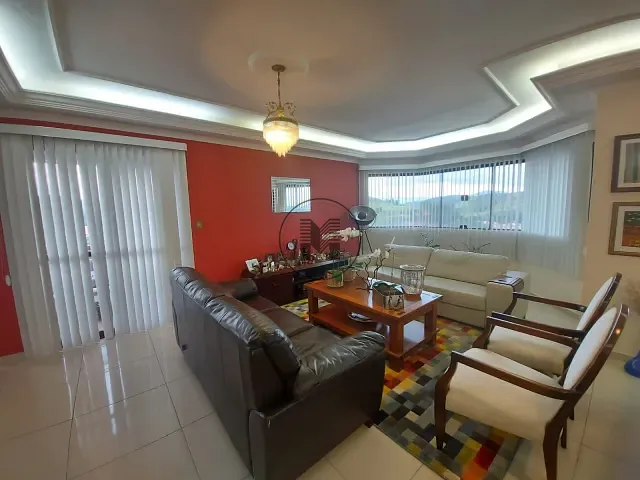 Apartamento com 343m² 4 quartos e 4 banheiros, à venda, no bairro Centro em Guaratinguetá